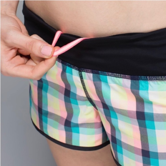 Lululemon Athletica Speed Run Shorts Checked Plaid - Picture 5 of 13